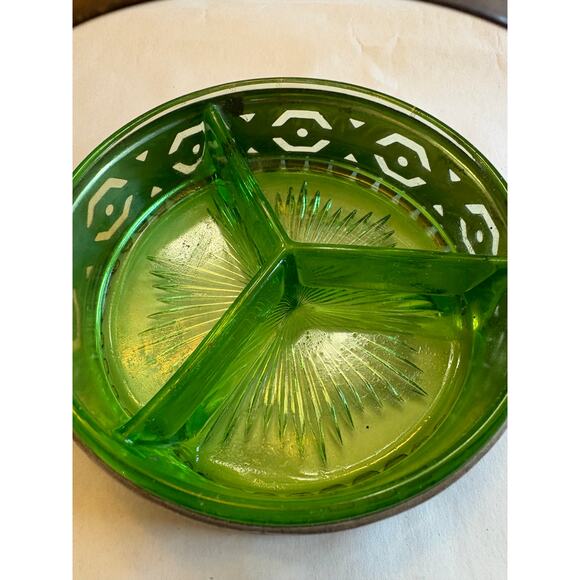 VTG MCM RETRO COLLECTOR Uranium Green Divided Glass Candy Nut Relish Dish tray - Picture 5 of 8